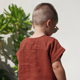 LittleClassic – Elegant & Comfortabel – Jongens Linnen Shirt met Knoopdetail