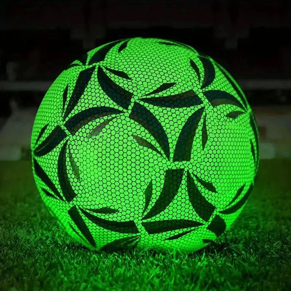 GlowKick – Sportief & Stevig – Glow-in-the-Dark Voetbal