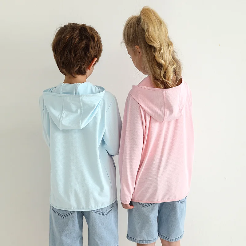 SunnyShield – Licht & Beschermend – UV Beschermende Kinderjas met Capuchon