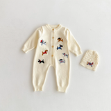 PlayfulKnit – Zacht & Schattig – Gebreid Baby Jumpsuit met Hondenprint