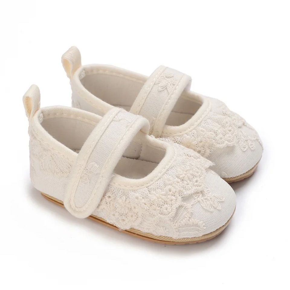 PrincessLace – Elegant & Schattig – Baby Schoentjes met Kant en Klittenbandsluiting