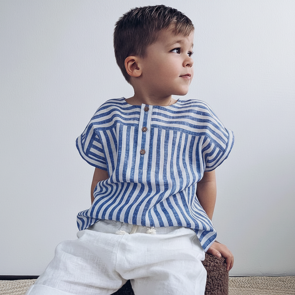 LittleClassic – Elegant & Comfortabel – Jongens Linnen Shirt met Knoopdetail