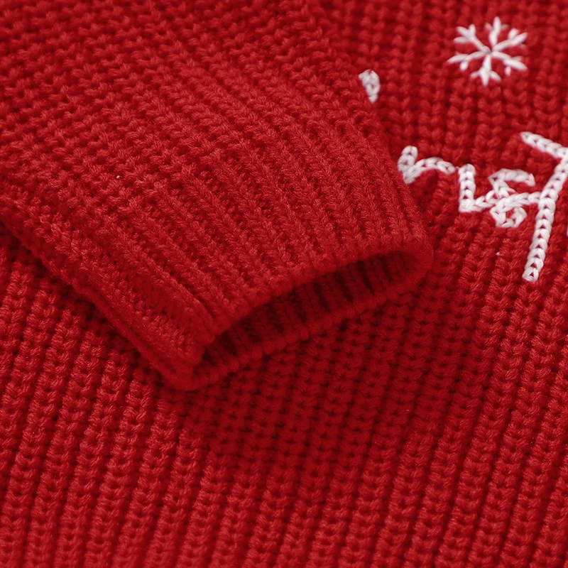 JoyKnit – Knus & Warm - Kersttrui met tekst