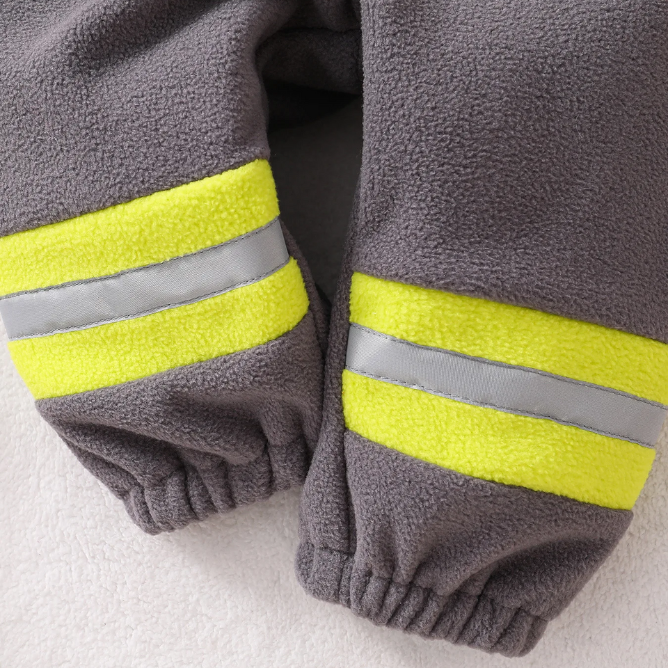 FireBuddy – Warm & Speels – Onesie met Brandweerdesign