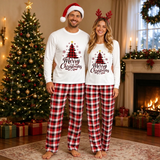 ChristmasHug – Vrolijk & Comfortabel – Familie Kerstpyjama met Kerstboomprint