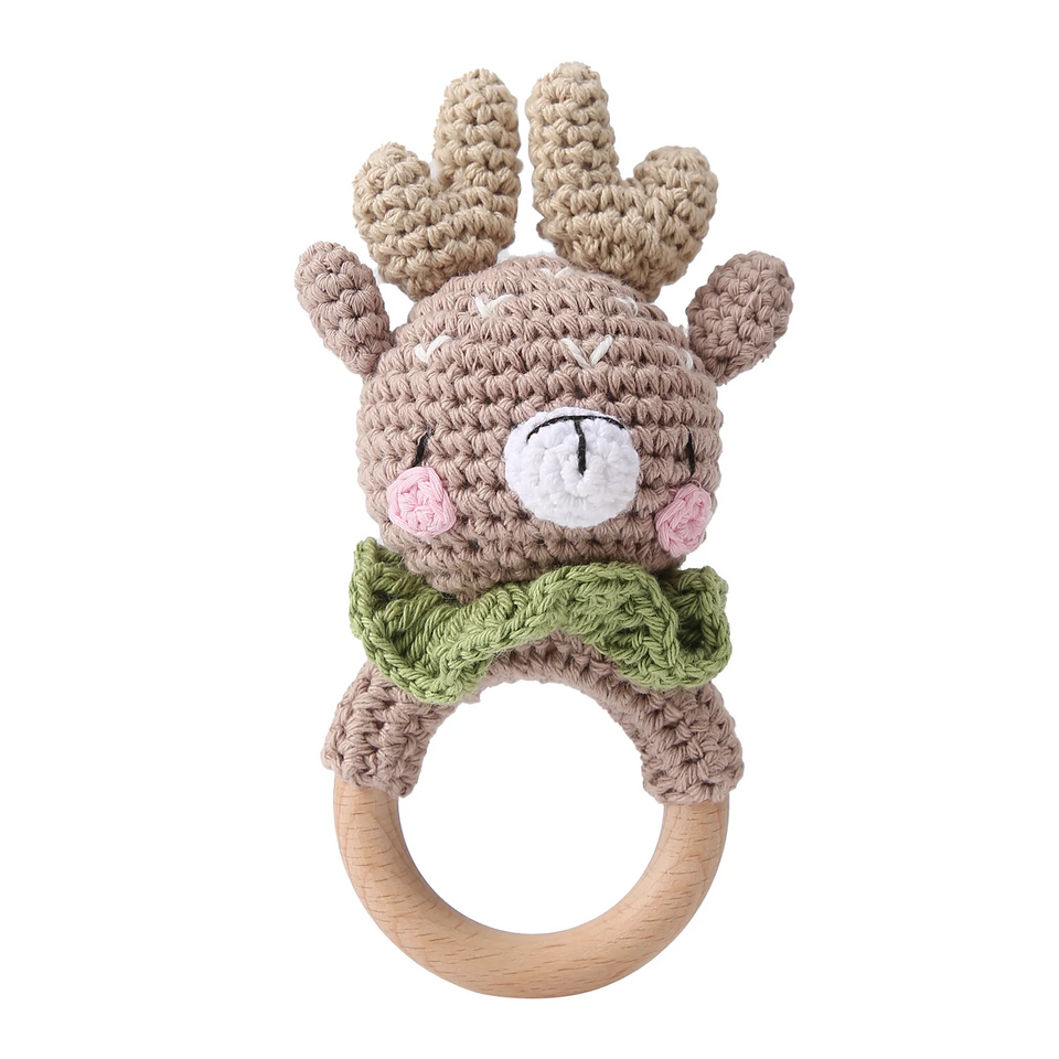 CuddleRattle – Zacht & Speels – Gehaakte Baby Rammelaar met Houten Ring