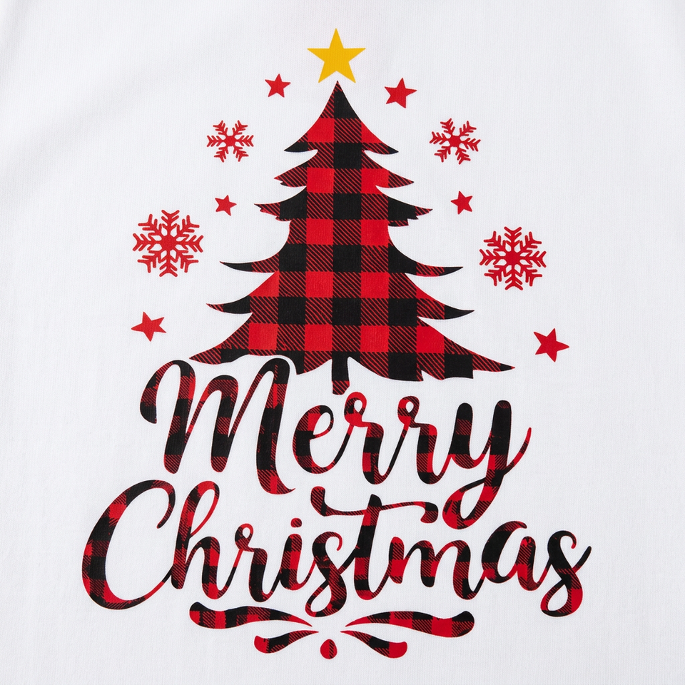 ChristmasHug – Vrolijk & Comfortabel – Familie Kerstpyjama met Kerstboomprint