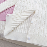 CozyBelle – Elegant & Warm – Gebreid Vestje met Knopen