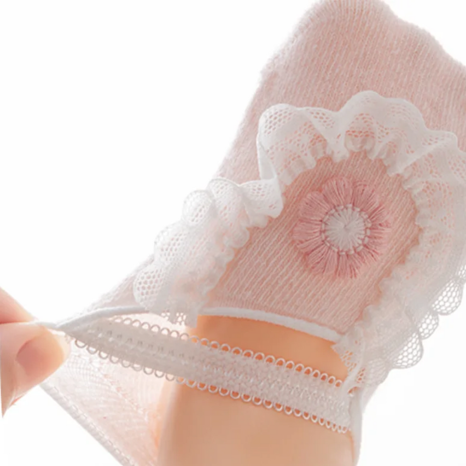 SweetFeet – Zacht & Schattig – Baby Sokken met Bloemen en Kanten