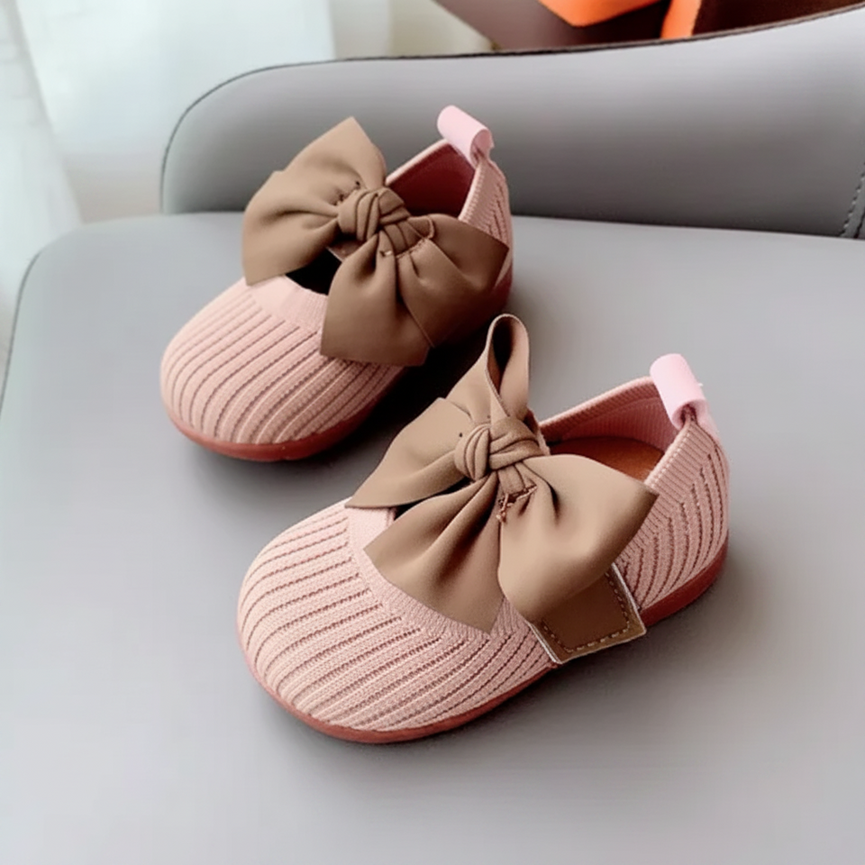 SweetBow – Lief & Praktisch – Gebreide Babyschoenen met Vlinderstrik