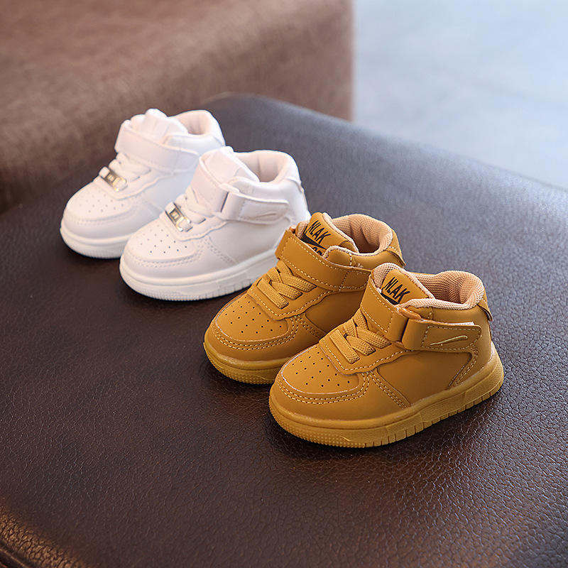 KidTrend – Stevig en zacht – Sneakers voor peuters
