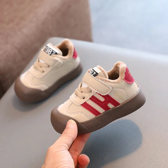 StrideKids – Comfort & Stijl – Sneakers met klittenband