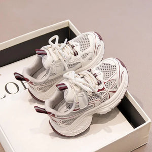 Mini Fashion – Ademend & Lichtgewicht – Bordeaux Kindersneaker