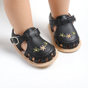TinyPetals – Comfort & Stijl – Baby Sandalen met Bloemenborduursel
