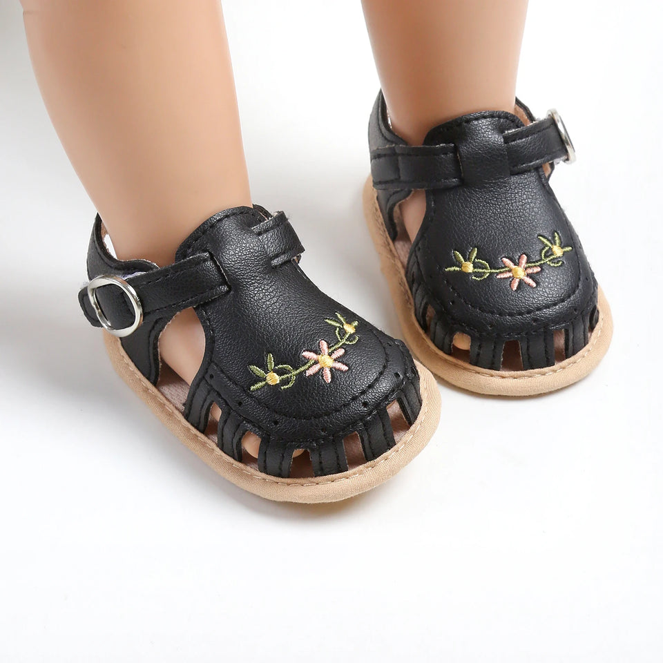 TinyPetals – Comfort & Stijl – Baby Sandalen met Bloemenborduursel