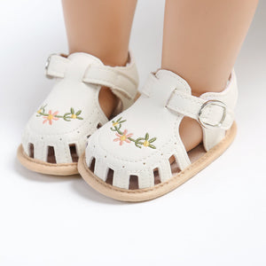 TinyPetals – Comfort & Stijl – Baby Sandalen met Bloemenborduursel