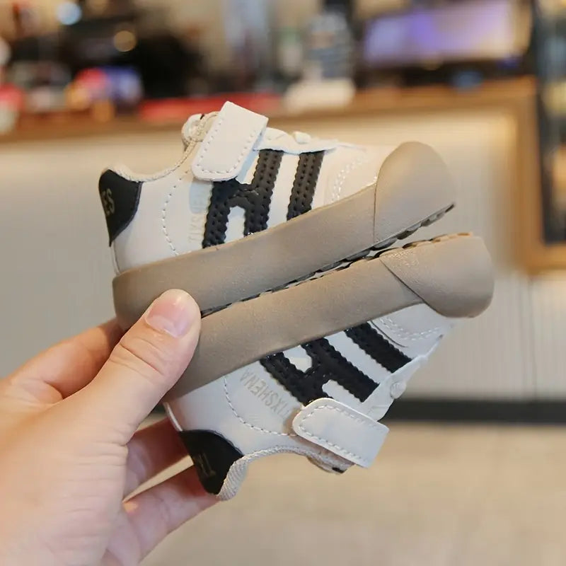 StrideKids – Comfort & Stijl – Sneakers met klittenband