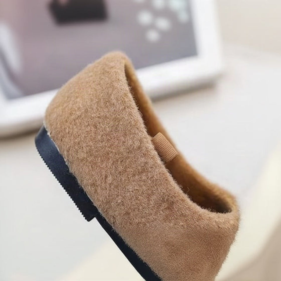 SoftSteps –  Warm & Zacht – Meisjes Schoentjes met Pluche Pompon