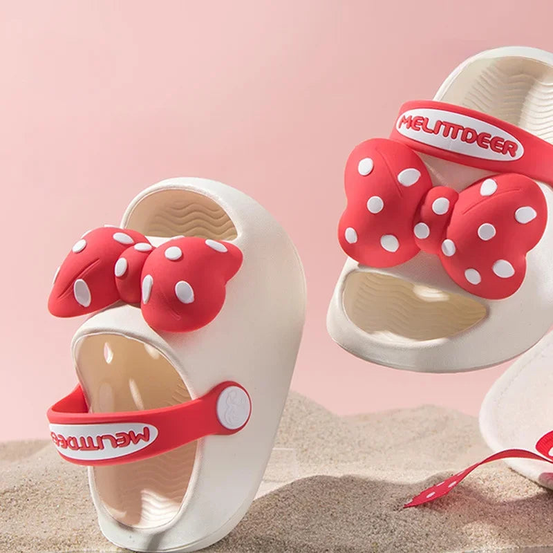 Mini Fashion – Vrolijk & Veilig – Polka Strand Slippers