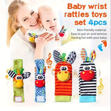 Wrist Rattle and Socks – Motoriek & Speels – Baby Rammelaars (Set van 4)